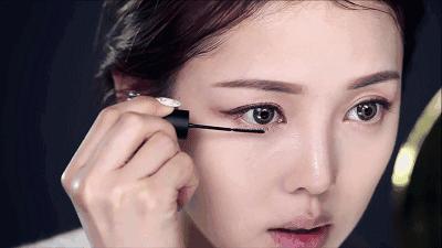 睫毛怎么刷又长又密又好看,怎样刷睫毛睫毛会变得更长