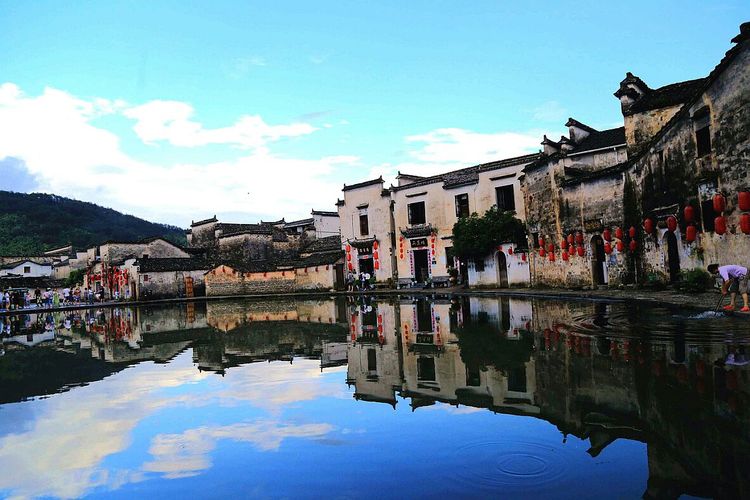 水光潋滟晴方好描写哪个景点,山色空蒙雨亦奇