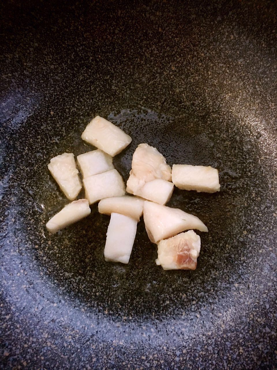 东北菜的特色就是各种乱炖,传说中的菜