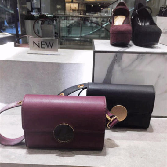 若是不般配，只有过路“呸”