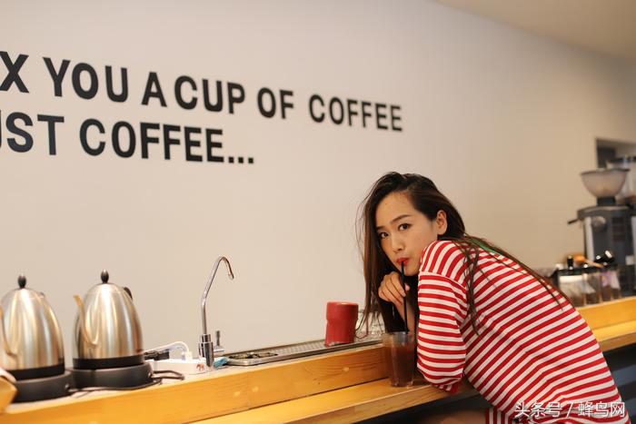 用了20年单反相机,佳能50mm定焦二代和三代区别