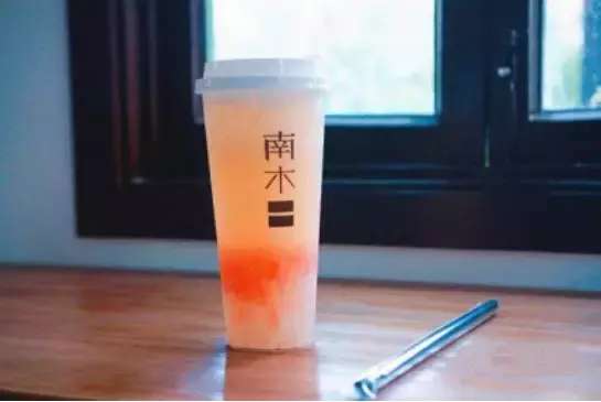 水蜜桃真好吃吗,水蜜桃真的香