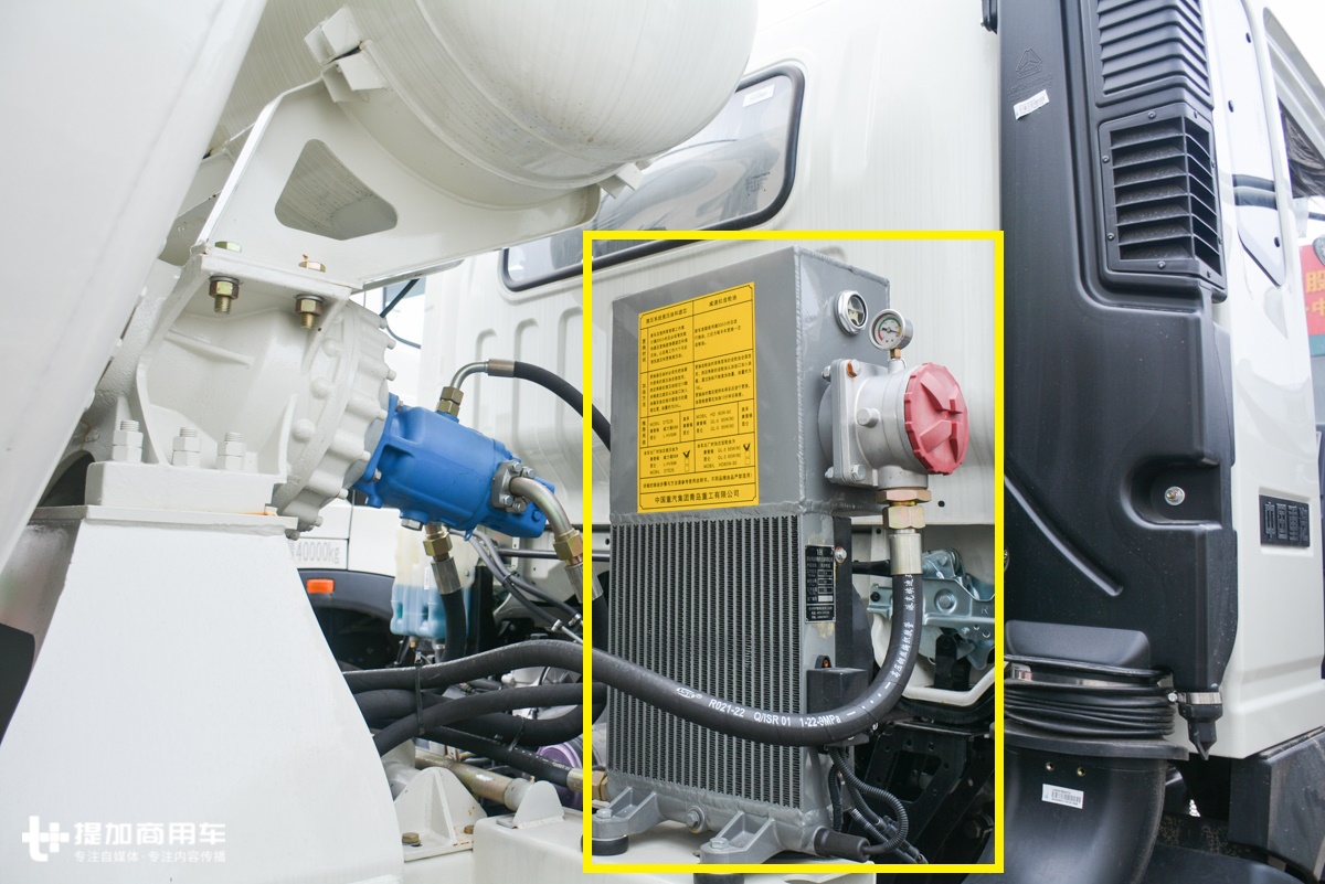 轻卡蓝牌搅拌车,商用混凝土搅拌车多少钱一台