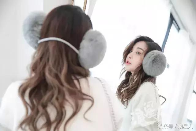 重庆淘女郎美女姐妹花创业，竟被装修工人“吃豆腐”