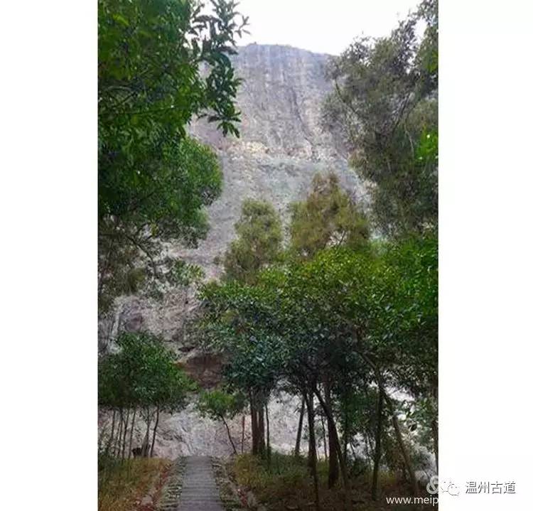 乐清白石凤凰山在哪,乐清白石山上好玩的地方