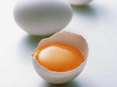 鸡蛋这样吃，既能治湿疹皮炎手足癣，还对胃疼胃溃疡特有效