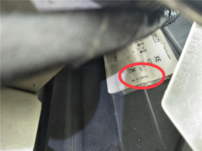 为情怀买单二十多万的小车值吗,最新款的奔驰slk