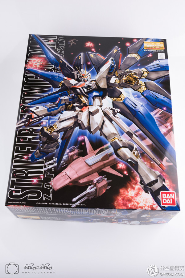 如果你闲的dan疼就来玩模型吧：BANDAI万代—强袭自由MG【素组】