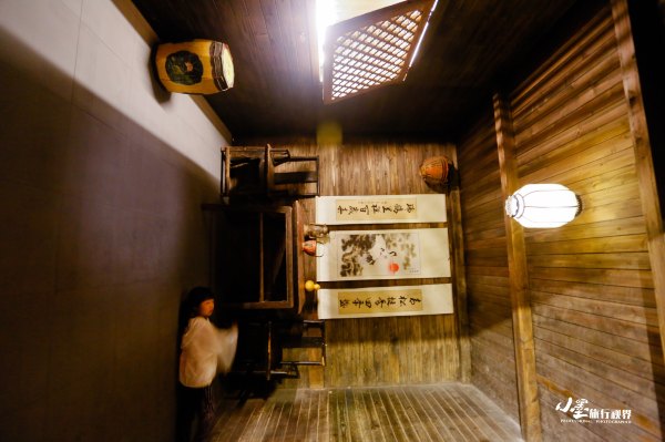 历史底蕴与现代繁华在此交融,历史与现代并存的城市