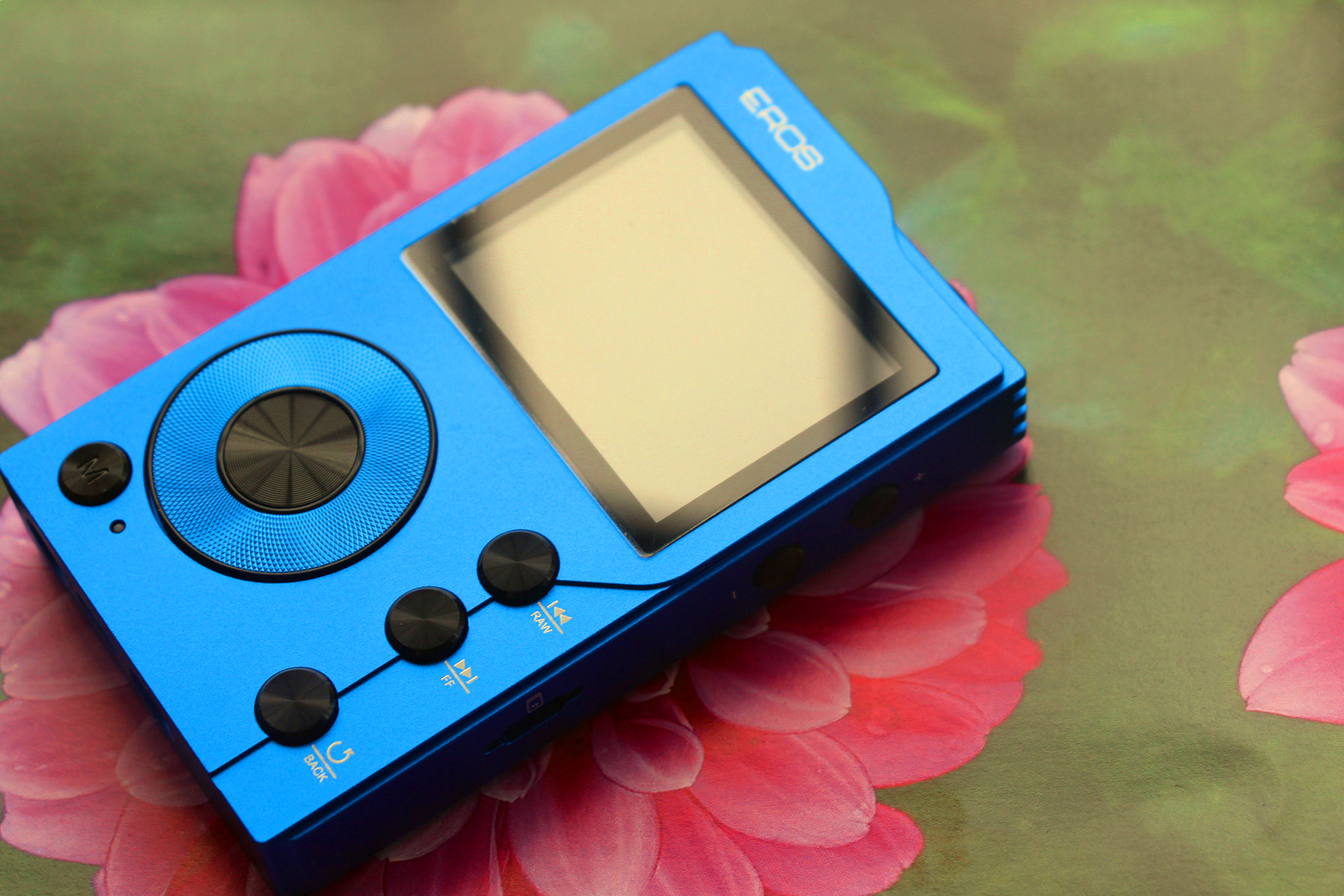 爱国者EROSK音乐*放播**器，为你带来纯正的音乐体验