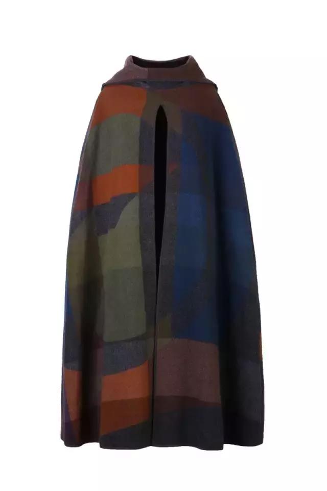 刘雯同款鞋子是什么牌子,刘雯最火的一双鞋