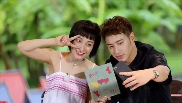 为什么看到潘玮柏送的项链，吴昕哭了？