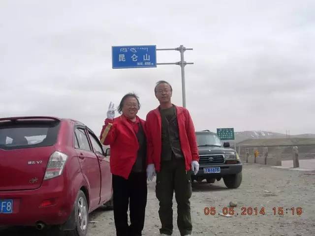 带着老伴穷游,60大叔自驾房车带老伴环游中国