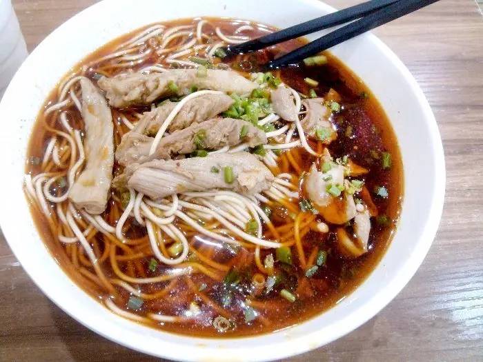 揣一张毛爷爷,吃遍长虹国际广场!