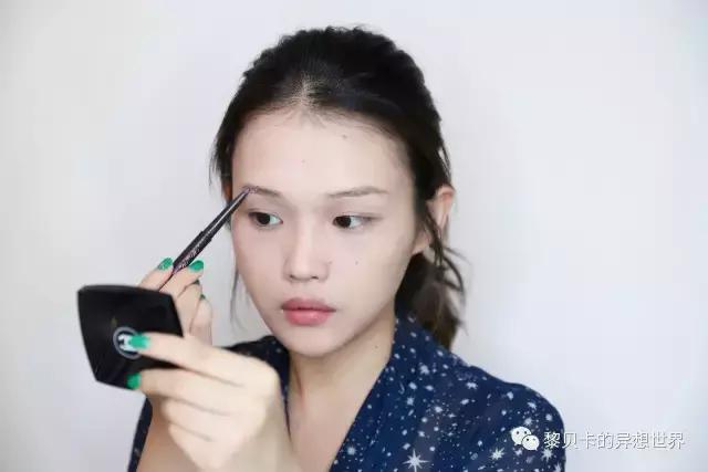 日常十分钟可以搞定的快速出门妆,早起画个精致妆