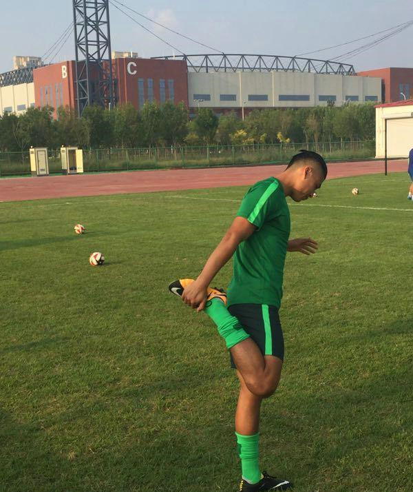 奇闻足球,国足张玉宁最新比赛