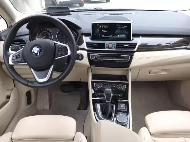 宝马220i旅行测评,宝马220i旅行试驾