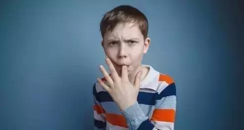 手指划破了放进嘴里好用吗,刀把手指划破怎么快速愈合