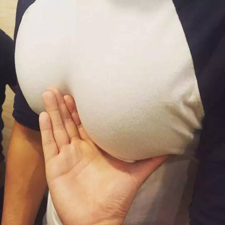 高粱地里的野汉子，不仅仅身材很正