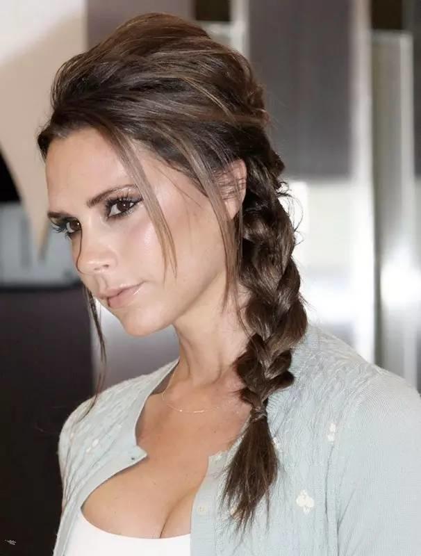 最火的马尾辫扎法教程你学会了吗,夏季简单蓬松马尾辫的扎法