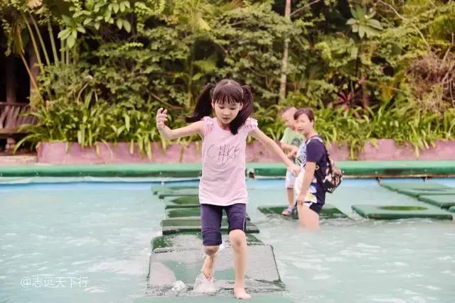 最美的女童海南,最美的小女生去游乐场玩