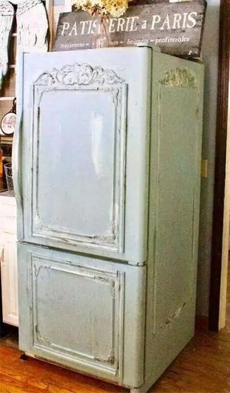 向甜美势力低头！冰激凌色小冰箱看得人齁甜齁甜！