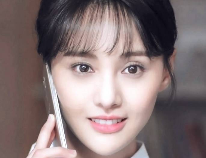 女人眼窝深显老怎么办，如何挽救重塑闪亮美眸？