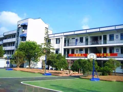 上海100多所学校同时被国家点名表扬！有没有你的母校？