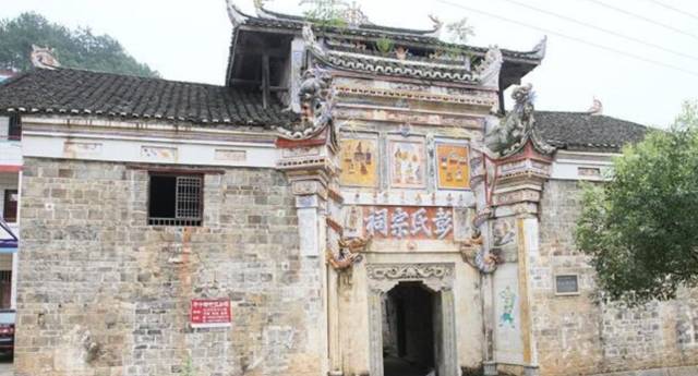 仙人洞里面的洞天,走进钟乳石洞在哪里