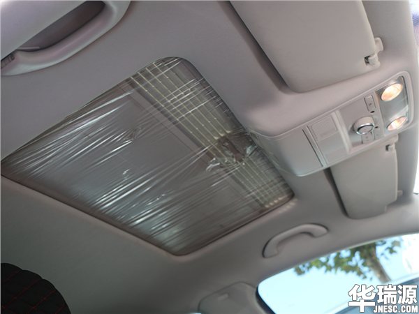 12年白色大众迈腾1.8t二手车价格,二手车评估师的价目表