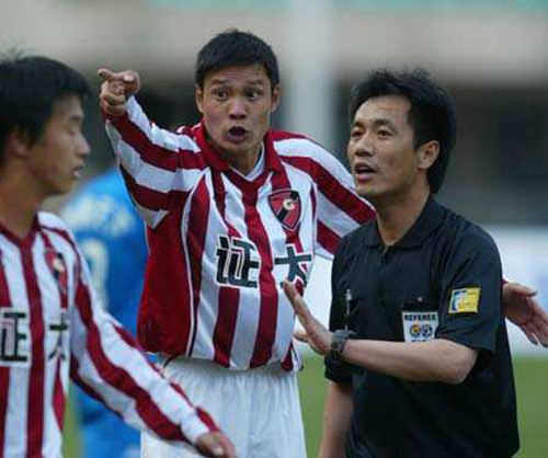 足球范大将军简介,范大将军曾经效力于英超哪支球队