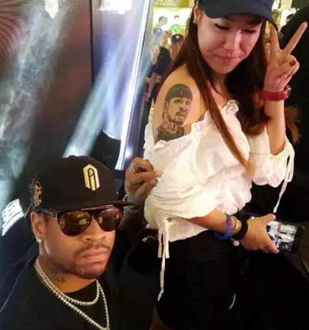 nba鐞冭糠淇′话,nba绾硅韩鐞冭糠