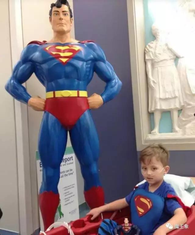 如果文化艺术能暖心善举，那病残儿童就能化身超级英雄！