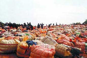 全国服装市场之广州碣石洋垃圾服装