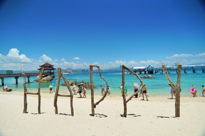 带着宝贝去旅行，遇见三亚遇见海