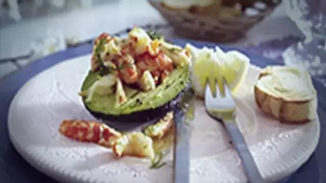 小龙虾的种类及吃法,如何吃小龙虾的方法和图解