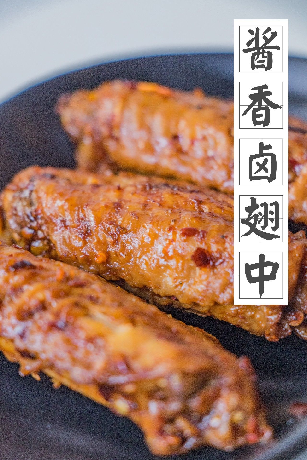 不到10㎡的店，一年卖100000+碗，下雨都要甩的米线竟来自泰国！