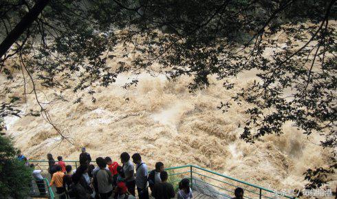 虎跳峡是云南必去之地,虎跳峡是贵州的著名峡谷吗