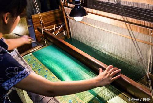 一米布价值万元，蜀锦为什么比黄金还值钱？