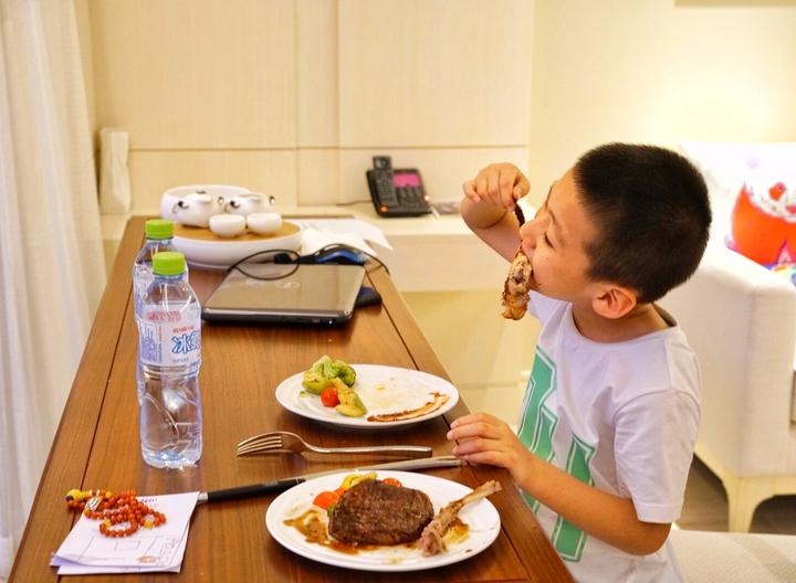 带着宝贝去旅行，遇见三亚遇见海