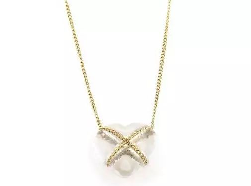 白水晶晶莹剔透发亮,晶莹剔透的水晶宝石