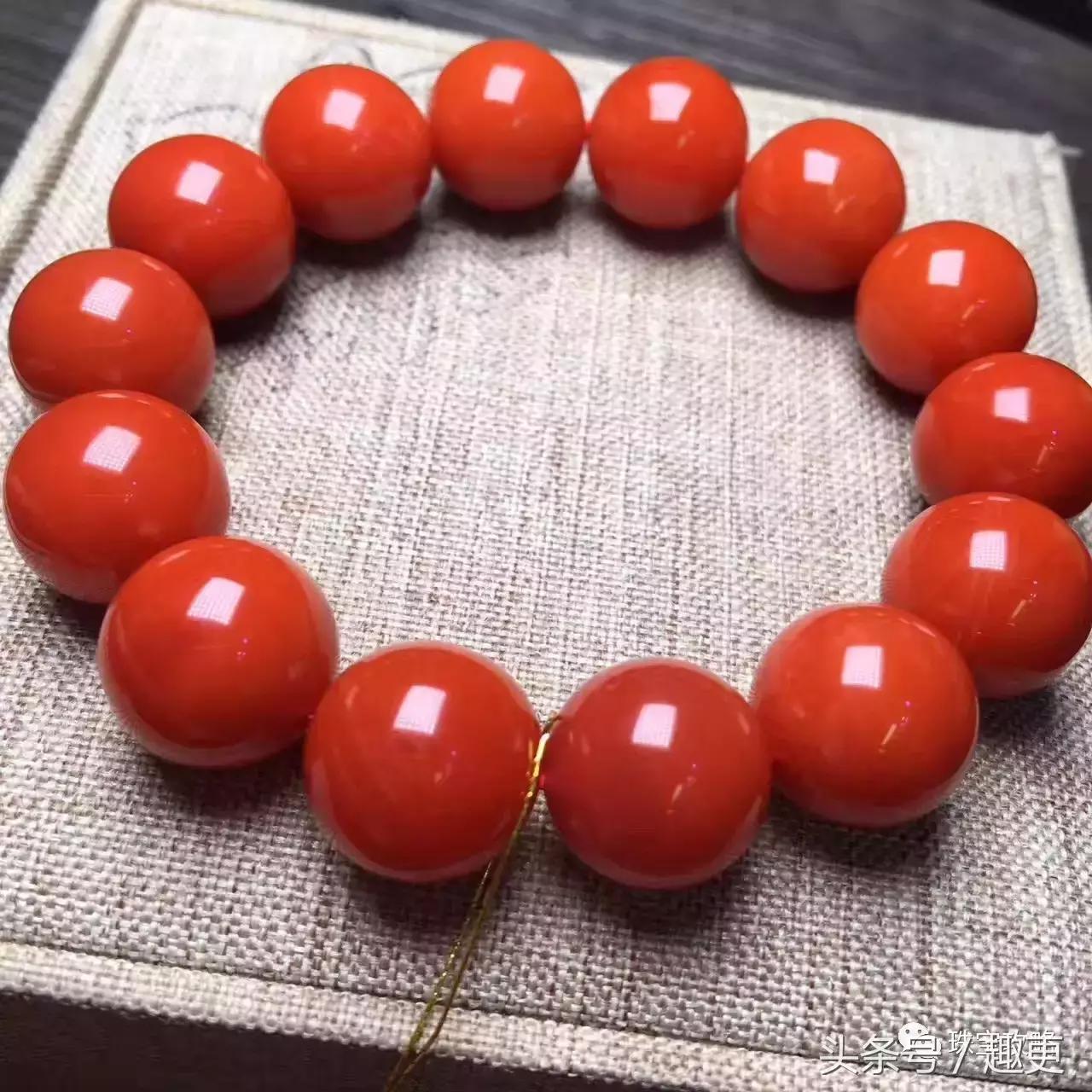 男士佩戴手串是左手还是右手,男士黄金貔貅手串佩戴方法