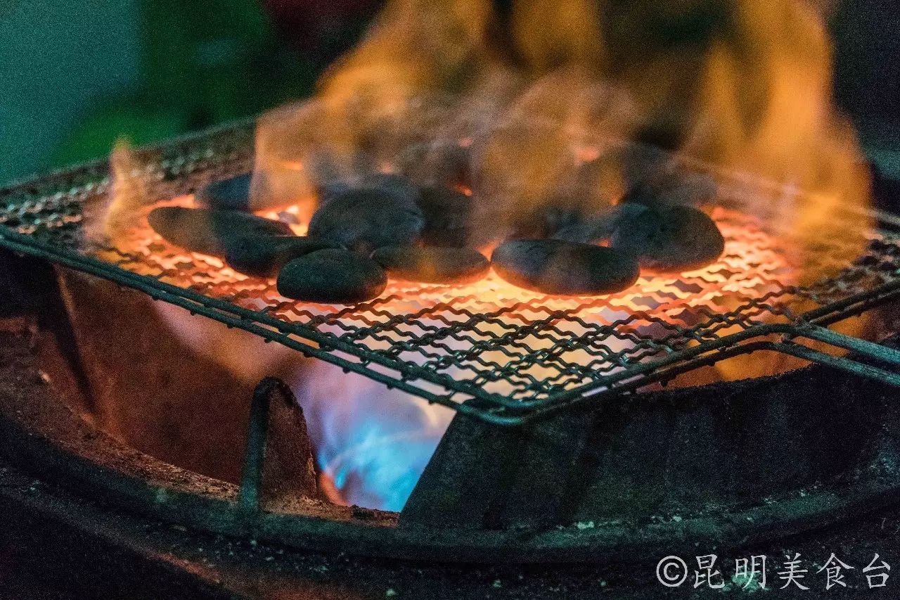 昆明每天蘸水500份的羊肉馆,昆明排名前十烧烤