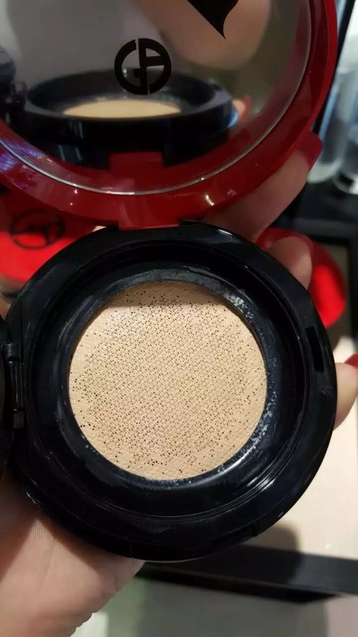 阿玛尼气垫红色养肤款,阿玛尼气垫2号色遮瑕持久不脱妆