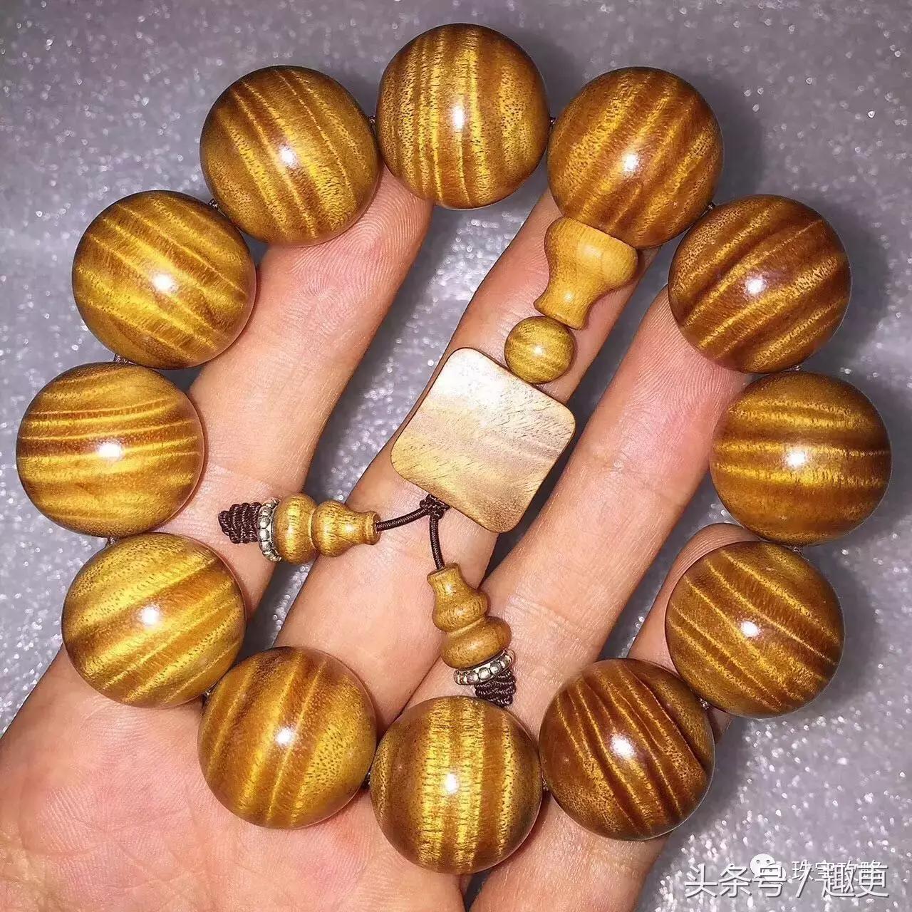 男士佩戴手串是左手还是右手,男士黄金貔貅手串佩戴方法