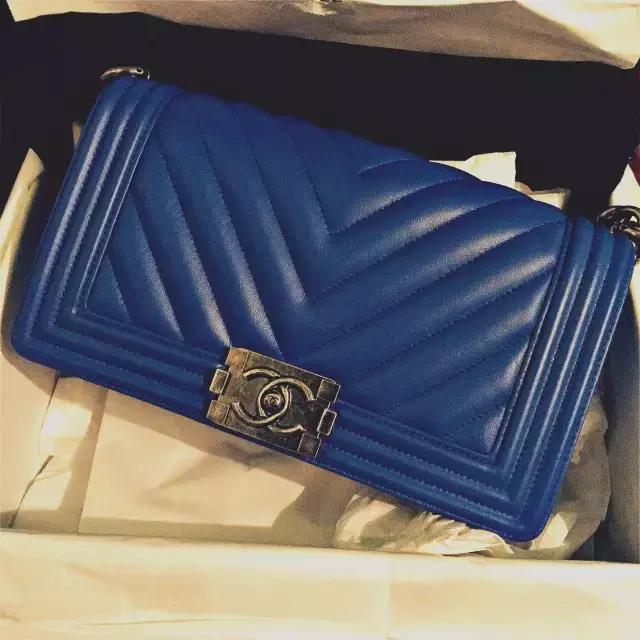 关晓彤名牌鞋,关晓彤买鞋