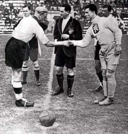 足球考古视频完整版,足球考古照片