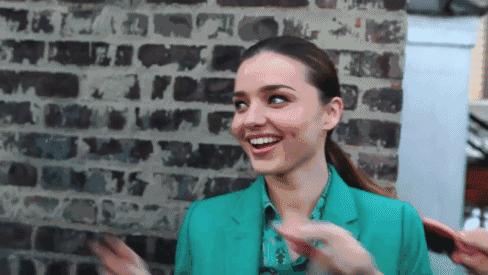 满嘴牙齿松动发疼是怎么回事,早上起床牙齿松动怎么回事