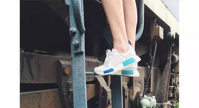 成都人疯狂排队,成都人疯狂派对