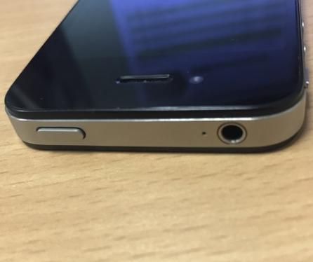 用了五年的iPhone4s,撕下膜之后才知道它这么新!